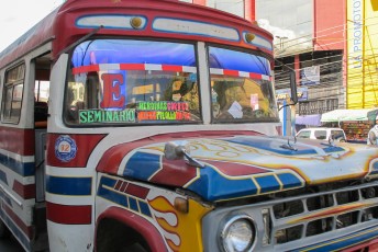 De oude schoolbussen uit de VS doen het prima in Zuid Amerika.