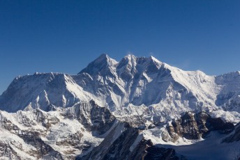 En dit is de aller-, aller-, allerhoogste. Mount Everest.