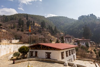 De achterbuurt van de Dzong.