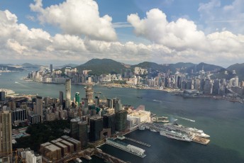 Kowloon en de cruiseterminal.