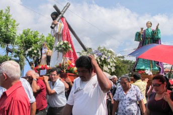 Het is nog steeds palm pasen, en dus processies. Mij niet gezien, ik ben weg, op naar Honduras!