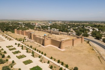 Vlakbij Kulob heb je alweer een fort, het Khulbuk fort cq. paleis.