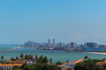 Uitzicht over Recife vanaf het hoogste punt van Olinda.