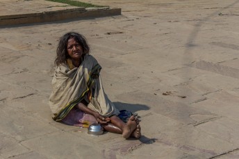 Veel oude vandagen worden hier door de familie gedumpt, want hier sterven is het beste wat een Hindoe kan overkomen.