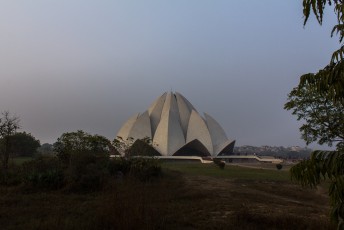 De Lotus Tempel in New Delhi, is van het  Bahá'í geloof.