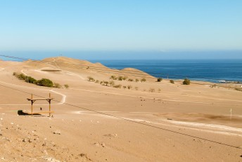 op de terugweg naar Antofagasta, deze leuke golfbaan, maar wel een beetje veel bunkers