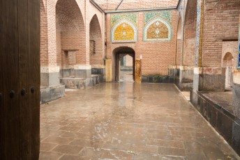 In Ardabil is de belangrijkste attractie het mausoleum van Sjeik Safi-od-Din.