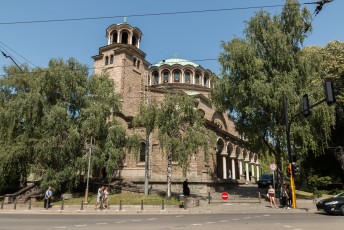 De Sveta Nedelyakathedraal, hier liggen botten van 1 of andere koning die helende krachten bezitten. Tuurlijk.