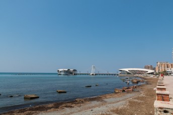Durrës is een havenstad maar ook een strandbestemming, op minder dan een uur van Tirana.