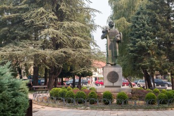 De stad is gesticht door deze man Ivan Crnojević.