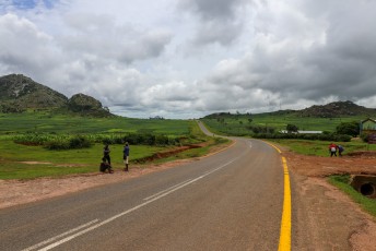 Aangezien Malawi één van de armste landen ter wereld is waren we blij verrast dat de wegen van uitstekende kwaliteit waren.