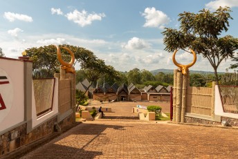 In Butare bezochten we het nationale museum, waarvan de daken een verwijzing schijnen te zijn naar de bijnaam van het land 'Mille Colines'.