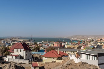Het uitzicht over Lüderitz.