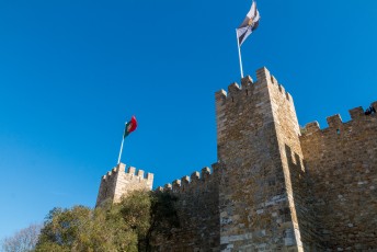 Het kasteel is ooit gebouwd door de Moren (marrokanen).