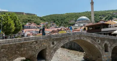 Het oude centrum van Prizren in Kosovo.