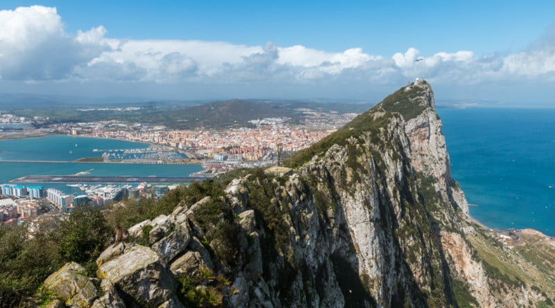 The Rock of Gibraltar, home of an English Wanker - www.edvervanzijnbed.nl